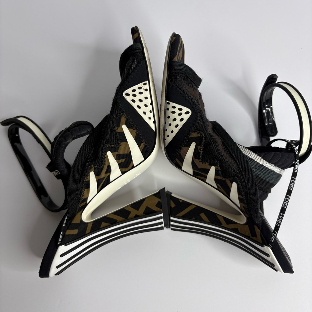 Fendi Black and White Heels - Picture 9 of 12